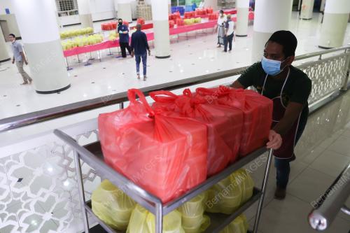 JUADAH BERBUKA UNTUK PETUGAS BARISAN HADAPAN