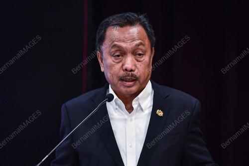 DATUK MOHAMMAD YUSOF APDAL