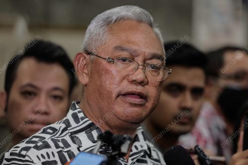 TAN SRI NOH OMAR