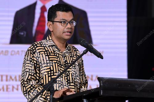 AKMAL NASRULLAH MOHD NASIR