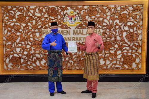 DATUK SERI ISMAIL SABRI YAAKOB