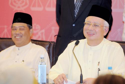 DATUK SERI NAJIB TUN ABDUL RAZAK
