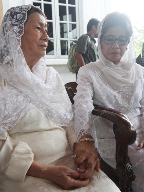 MAZNAH RAIS