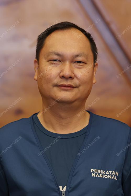 ANG HIANG NI