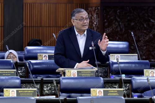 DATUK SERI DR SHAMSUL ANUAR NASARAH