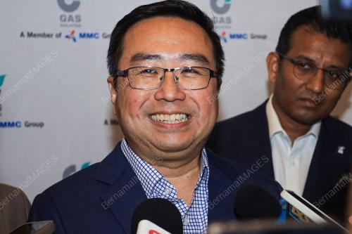 DATUK CHANG LIH KANG