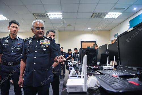 DATUK SERI RAMLI MOHAMED YOOSUF