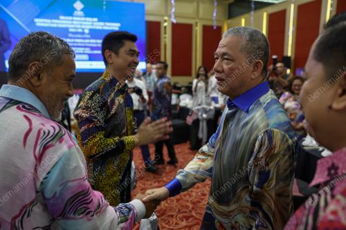 DATUK SERI FADILLAH YUSOF