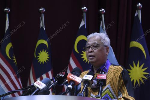 DATUK SERI ISMAIL SABRI YAAKOB