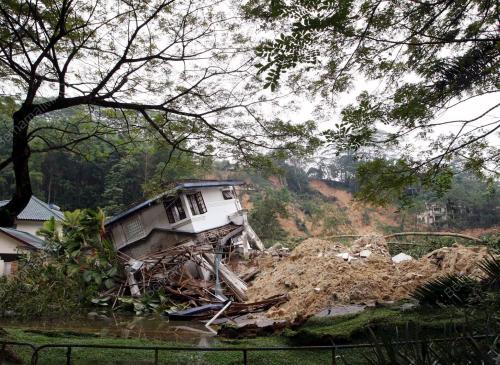 TANAH RUNTUH BUKIT ANTARABANGSA