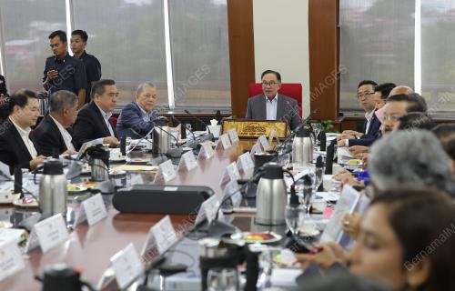 DATUK SERI ANWAR IBRAHIM