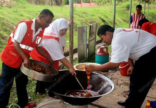 MANGSA TANAH RUNTUH