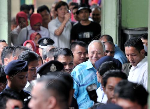 DATUK SERI MOHD NAJIB TUN ABDUL RAZAK