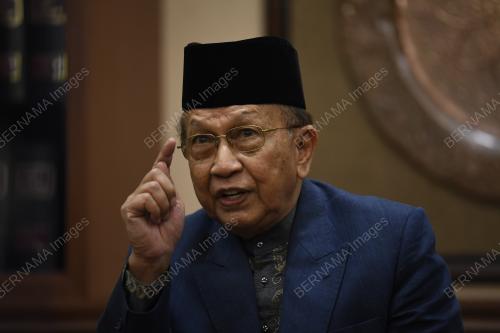 TAN SRI DR RAIS YATIM