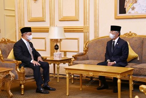 AL-SULTAN ABDULLAH RI'AYATUDDIN AL-MUSTAFA BILLA SHAH