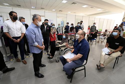 TAN SRI MUHYIDDIN YASSIN