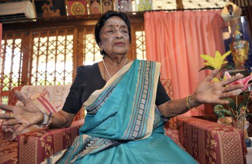 KL48_11082013_DEVAKI