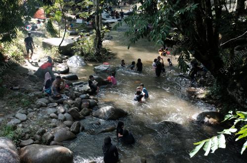 TINJAUAN CUTI HUJUNG MINGGU