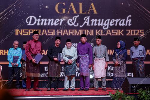 ADAM ADLI ABDUL HALIM