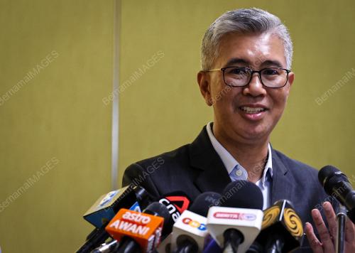 TENGKU DATUK SERI ZAFRUL ABDUL AZIZ