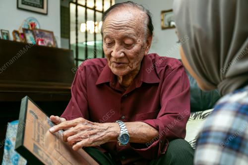 INTERVIEW BERSAMA BEKAS PEMAIN BOLA SEPAK KEBANGSAAN ABDUL HAMID