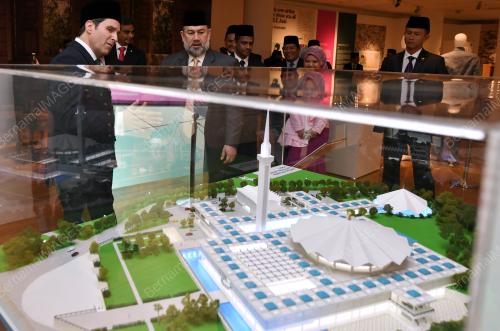 KL48_14122017_AGONG