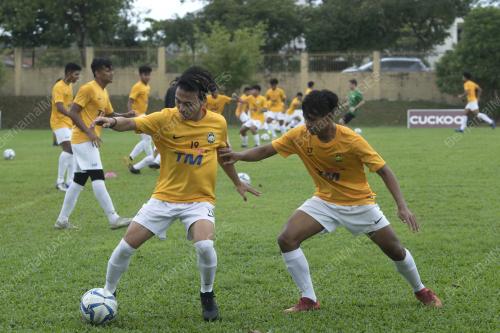 SKUAD BOLA SEPAK B-18