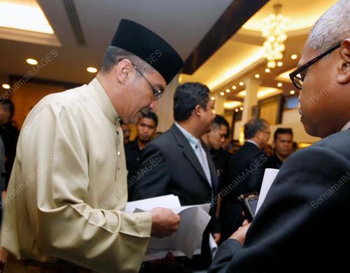 TAN SRI MUHYIDDIN YASSIN