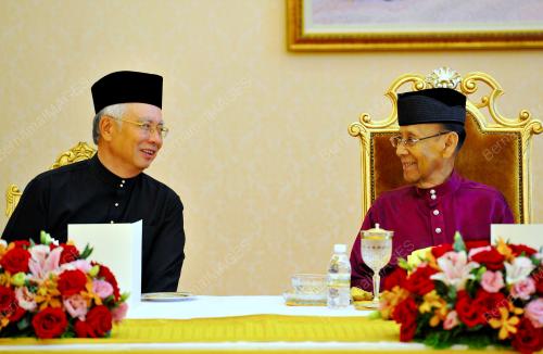 KL48_16052013_ANGKAT_SUMPAH
