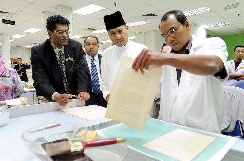 KL48_16072013_NAZRI_ARKIB_NEGARA