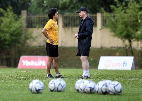 LATIHAN SKUAD BOLA SEPAK BAWAH 18 NEGARA