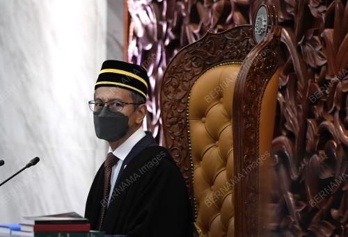 TAN SRI AZHAR AZIZAN HARUN