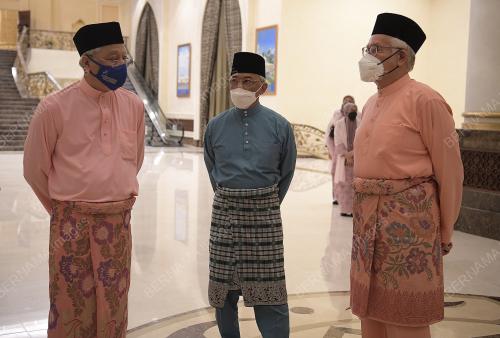 AL-SULTAN ABDULLAH RI'AYATUDDIN AL-MUSTAFA BILLAH SHAH