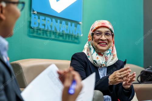 DR RUSMINI KU AHMAD