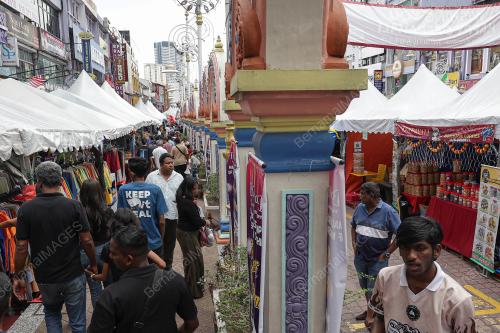 TINJAUAN SEMPENA SAMBUTAN DEEPAVALI