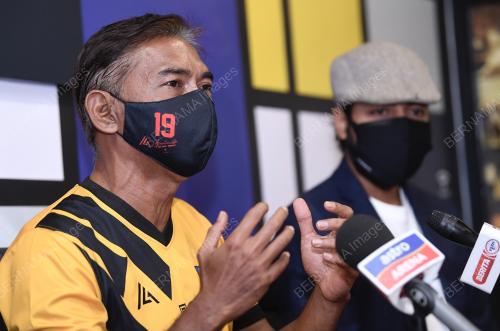 AZMAN ADNAN