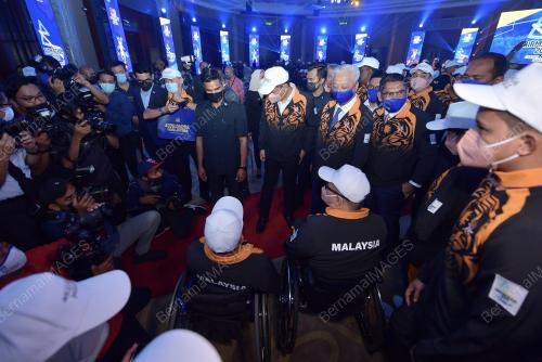 DATUK SERI ISMAIL SABRI YAAKOB
