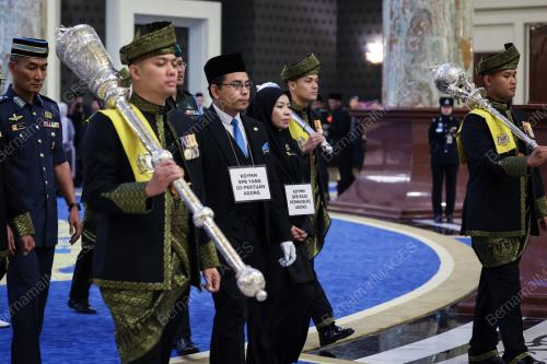 RAPTAI ISTIADAT PERTABALAN