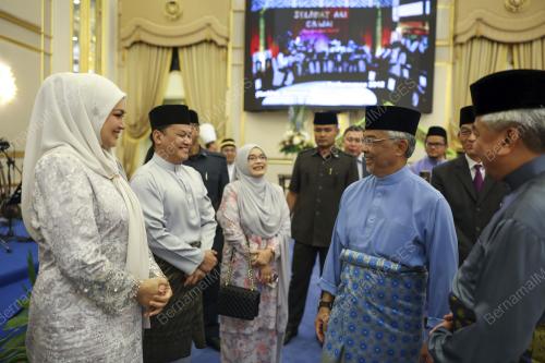 AL-SULTAN ABDULLAH RI'AYATUDDIN AL-MUSTAFA BILLAH SHAH