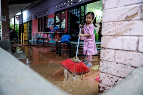 KL48_20042017_BANJIR