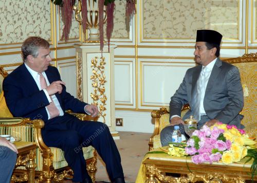 TUANKU MIZAN ZAINAL ABIDIN