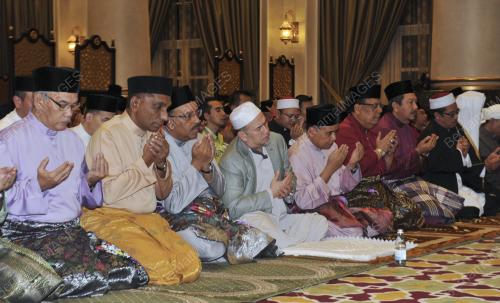 KL48_20062017_AGONG_BERBUKA
