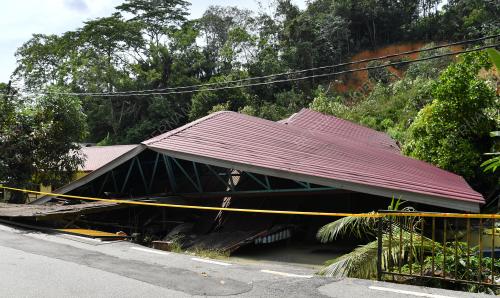 TANAH RUNTUH KAMPUNG SUNGAI PENCHALA