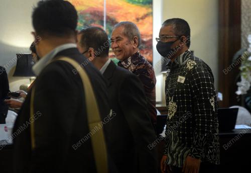 SESI TAKLIMAT TERTUTUP