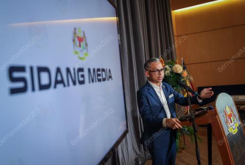 FAHMI FADZIL