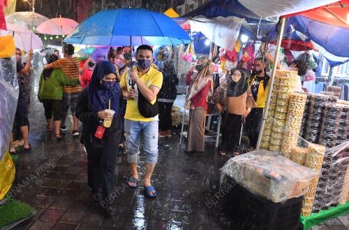 TINJAUAN PERSIAPAN HARI RAYA