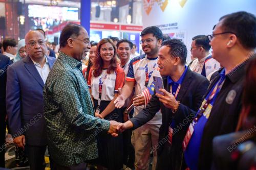 DATUK SERI DR ZAMBRY ABDUL KADIR
