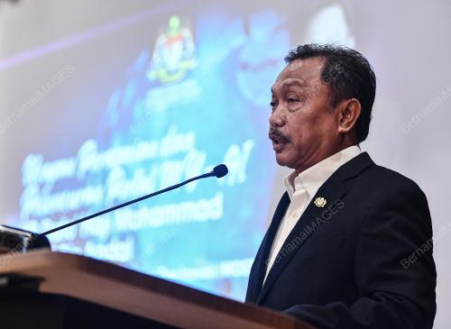 DATUK MOHAMMAD YUSOF APDAL
