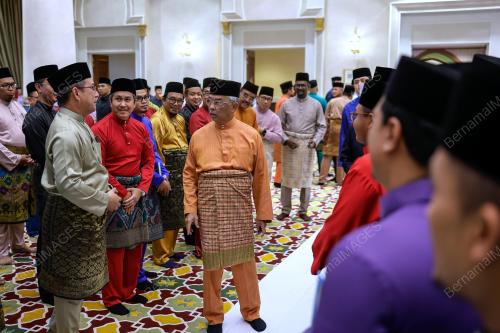 AL-SULTAN ABDULLAH RI'AYATUDDIN AL-MUSTAFA BILLAH SHAH