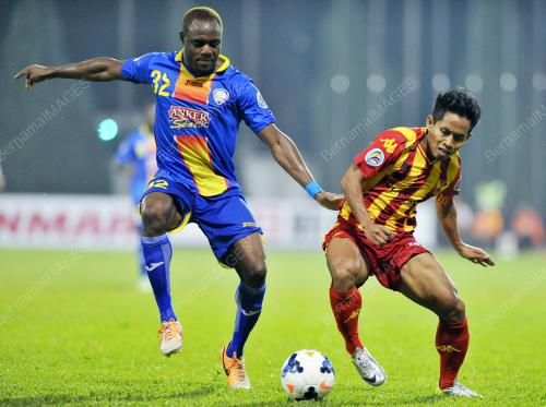 KL48_25022014_BOLA